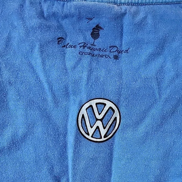 Crazy Shirts Hawaii Blue Long Sleeve Tee w/Floral Van Design Women Size Medium - Picture 4 of 6